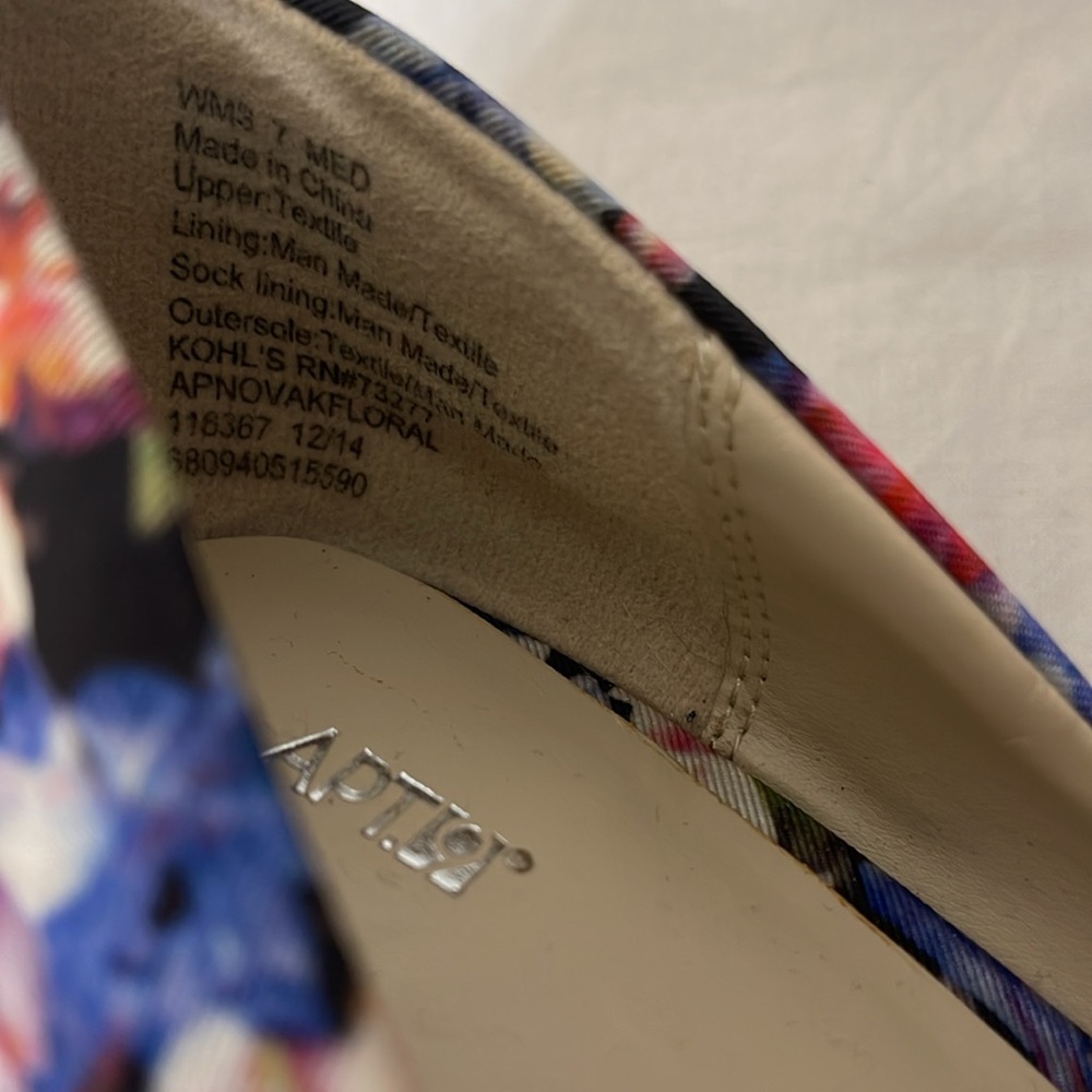 Floral heels, size 7 - Picture 5 of 7